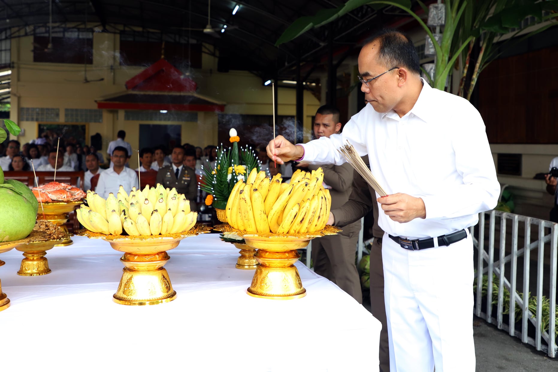 พิธีบวงสรวงเครื่องเกียรติยศประกอบศพสนองพระบรมราโชบาย...