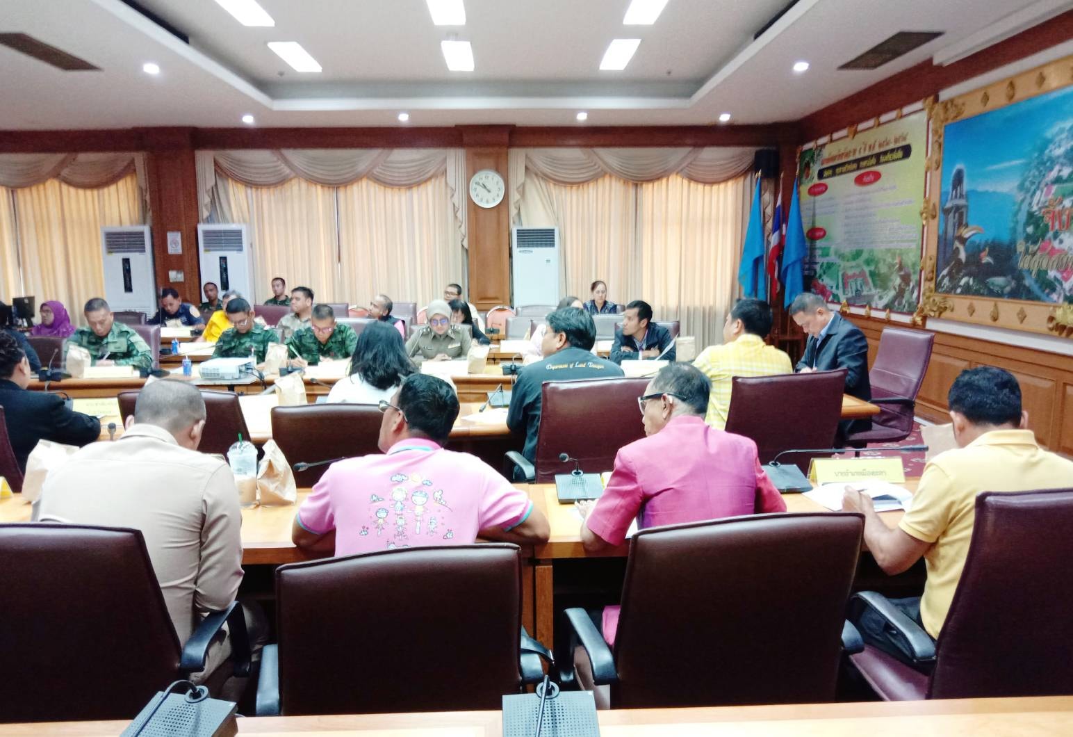 ประชุมการขับเคลื่อนการป้องกันและลดอุบัติเหตุทางถนน...