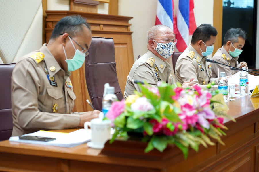 ประชุมคณะทำงานศูนย์เฝ้าระวังและป้องกันการแพร่ระบาด...
