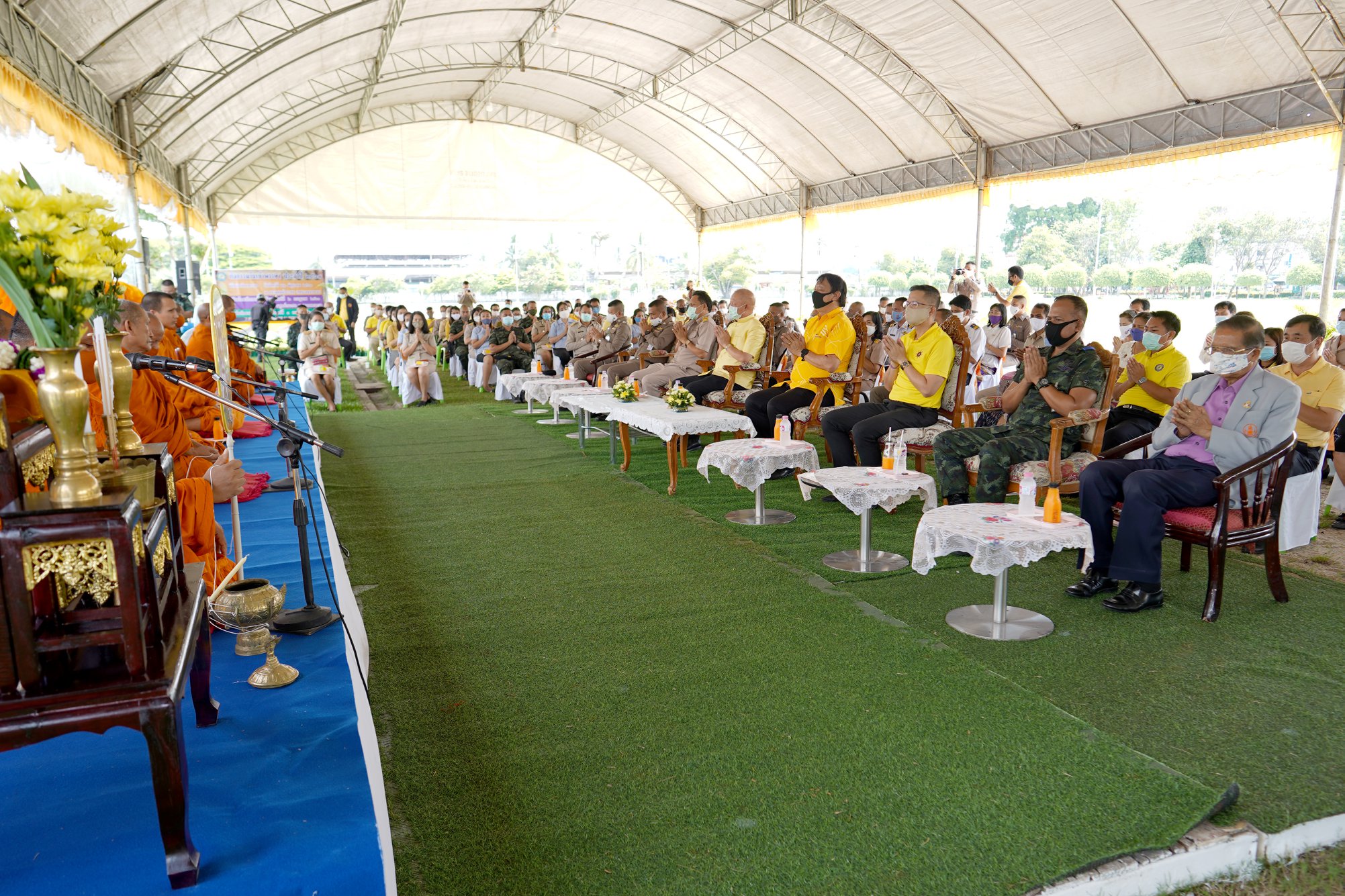 เทศบาลนครยะลา จัดพิธีหล่อเทียนพรรษา สืบสานประเพณีทางศาสนา...