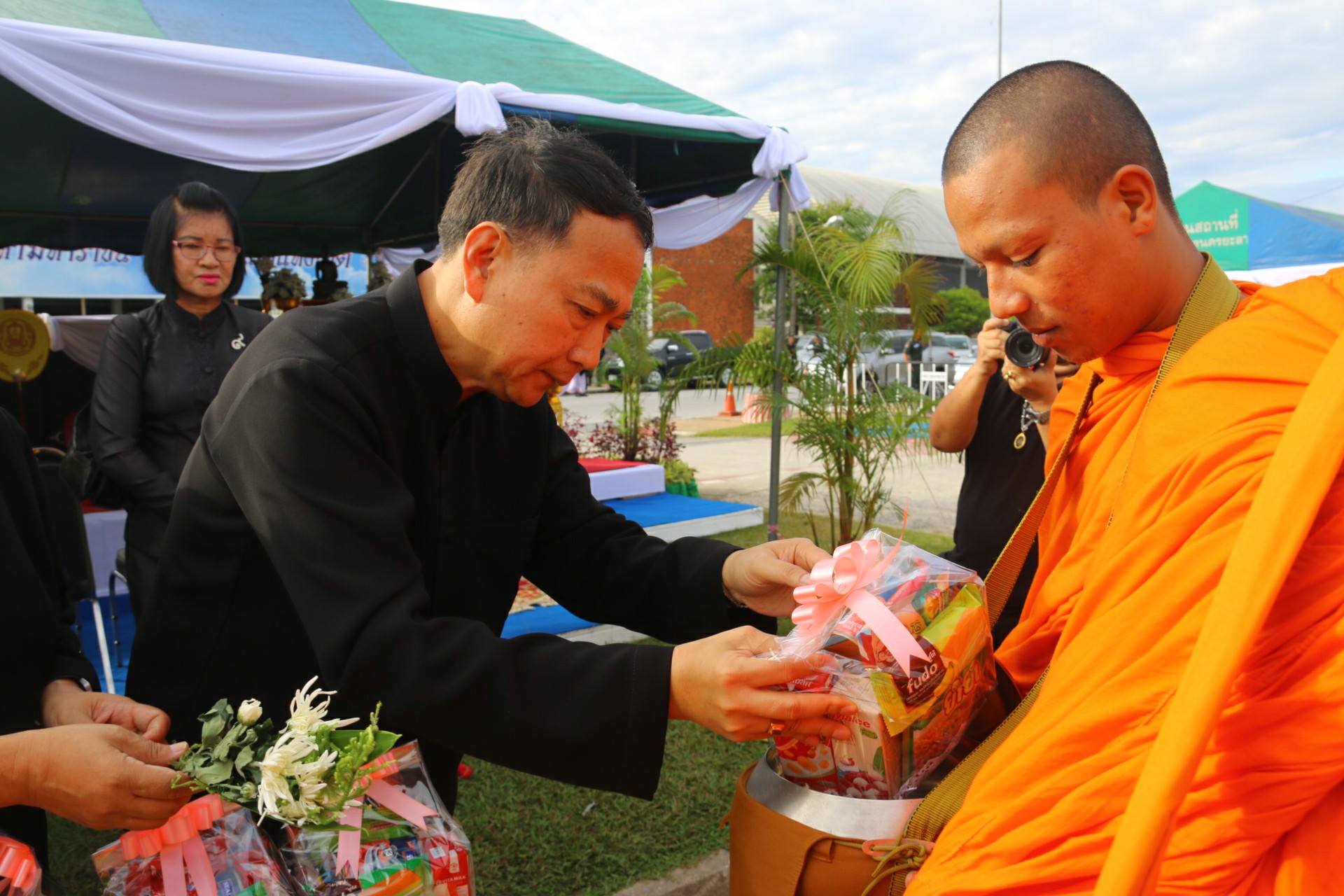 พิธีบำเพ็ญกุศลเพื่อถวายกุศลครบรอบ 1 ปี วันสวรรคตพระบาทสมเด็จพระปรมินทร ฯ