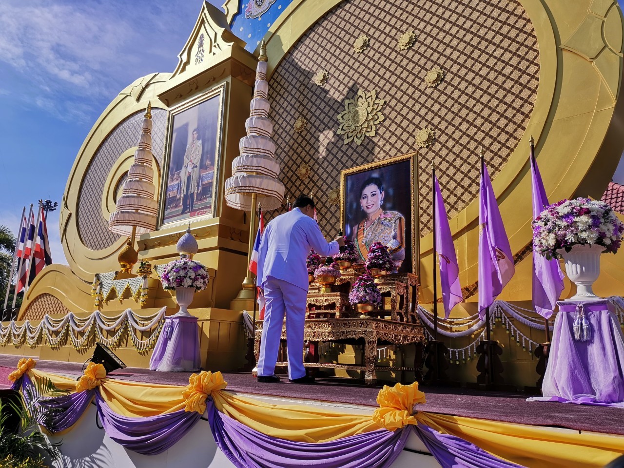 พิธีลงนามถวายพระพรชัยมงคลสมเด็จพระนางเจ้าฯ พระบรมราชินี