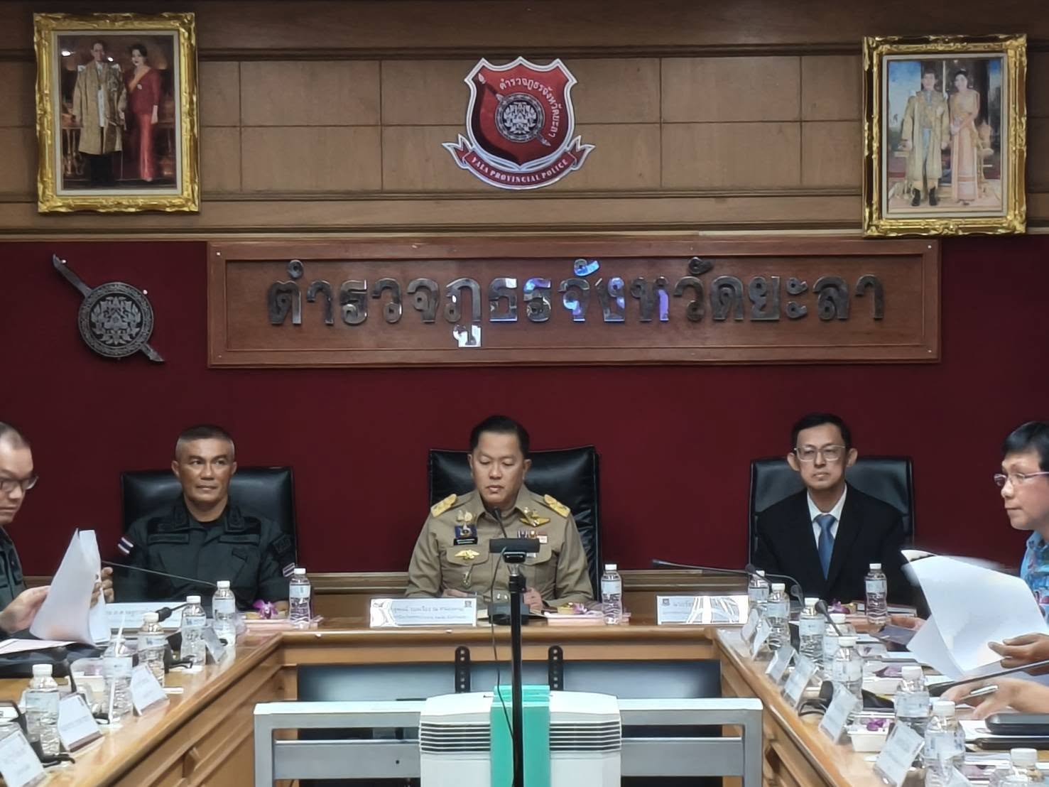 คณะกรรมการตรวจสอบ ฯ การบริหารงานตำรวจจังหวัดยะลา  ติดตามผลคดีการจับกุม  การป้องกันและแก้ไขปัญหาเหตุร้าย “ ตำรวจคือที่พึ่งสำคัญเมื่อเดือดร้อน “ 191 หมายเลขโทรศัพท์ ที่ประชาชนชาวยะลา โทรฯขอความช่วยเหลือรอบ 8 เดือน กว่า สี่หมื่นครั้ง
