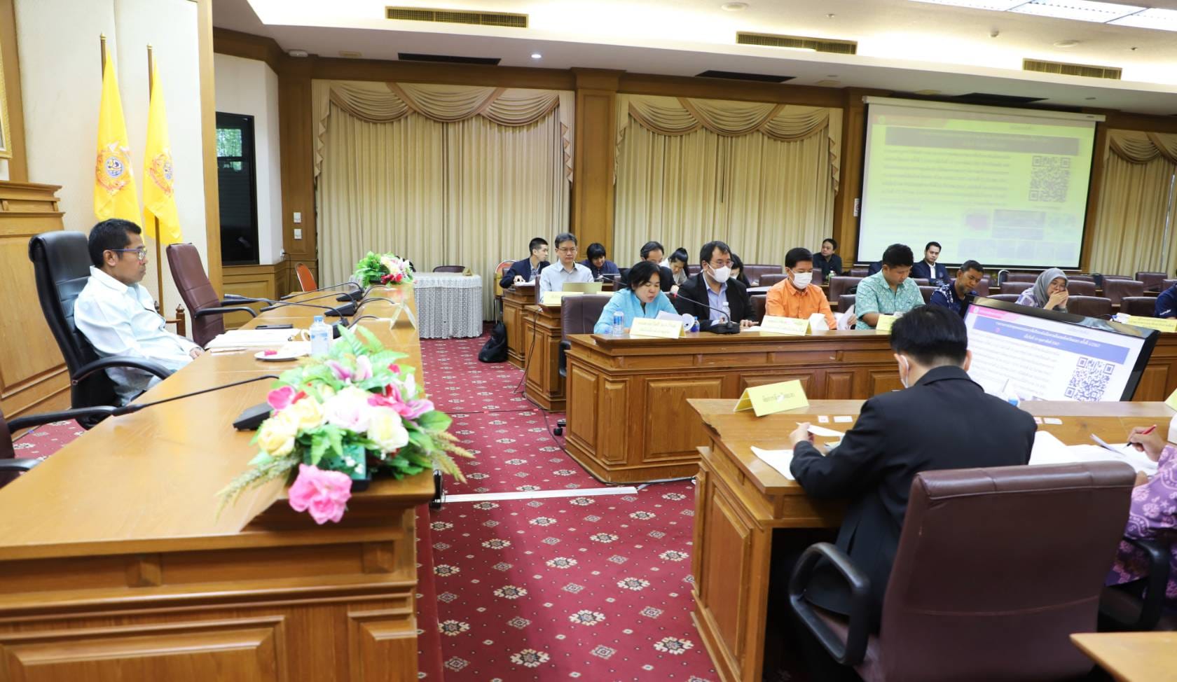 รองผู้ว่าฯยะลาประชุมคณะกรรมการที่ปรึกษาผังเมืองรวมในเขตจังหวัดยะลา เพื่อพิจารณาร่างผังเมืองรวมเมืองยะลา