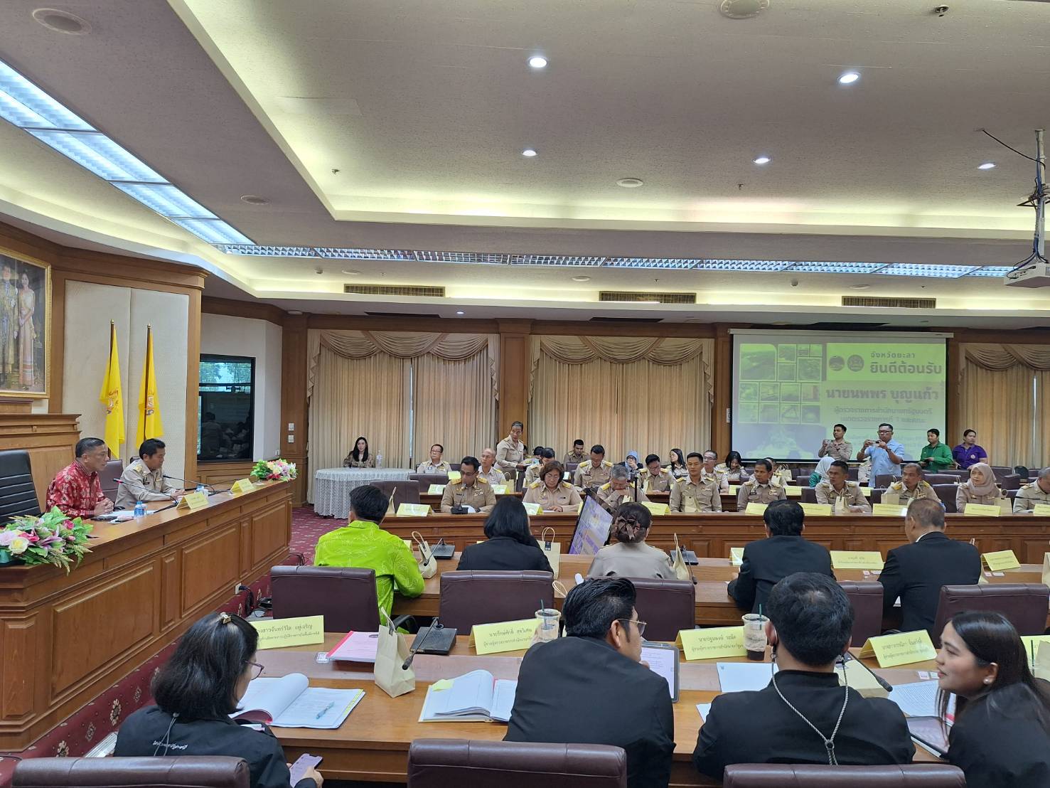 ผู้ตรวจราชการสำนักนายกรัฐมนตรี เขตตรวจราชการที่ 7 และคณะ ลงพื้นประชุมตรวจติดตามแผนการตรวจราชการประจำปีงบประมาณ พ.ศ. 2567 รอบ 1 พร้อมลงพื้นที่ เขาโต๊ะนิ ต.โกตาบารู อ.รามัน จ.ยะลา 