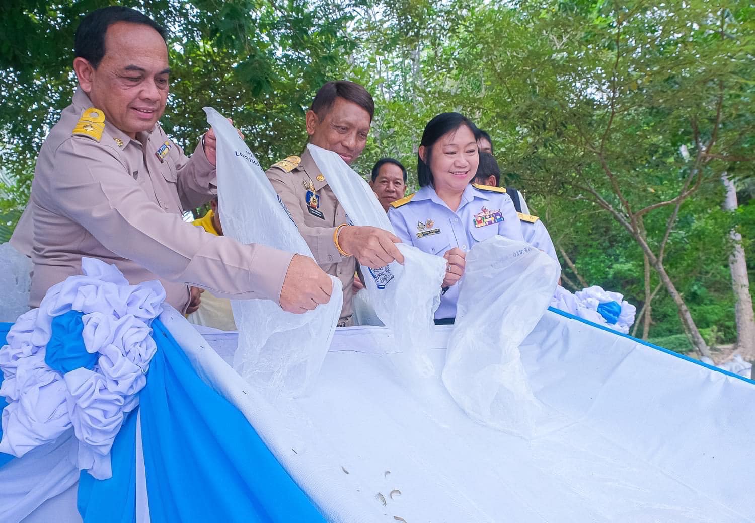 พิธีปล่อยพันธ์ุสัตว์น้ำ จำนวน 200,000 ตัว "วันประมงแห่งชาติ" 21 กันยายน 2567" ในกิจกรรมผู้ว่าฯ สัญจรนอกพื้นที่